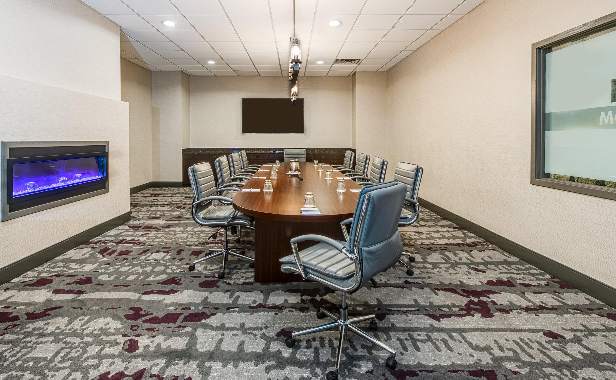 Hotel Crowne Plaza Milwaukee South By Ihg Exterior foto